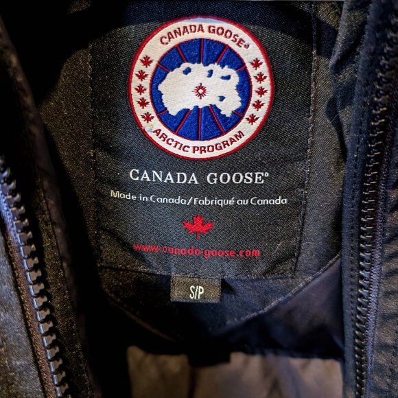Canada Goose Black Women’s Size SMALL Down Kenton Parka - Picture 4 of 10